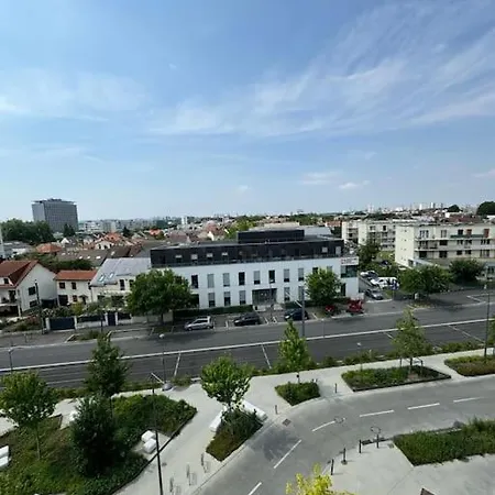 Proche De Toute Commodite - Proche Orly *