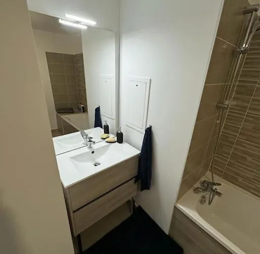 Proche De Toute Commodite - Proche Orly